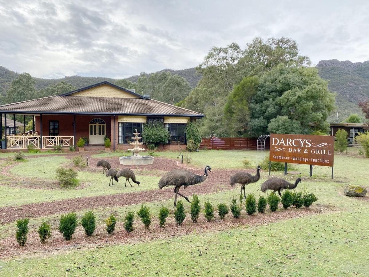 Country Plaza Halls Gap Motel Exterior photo