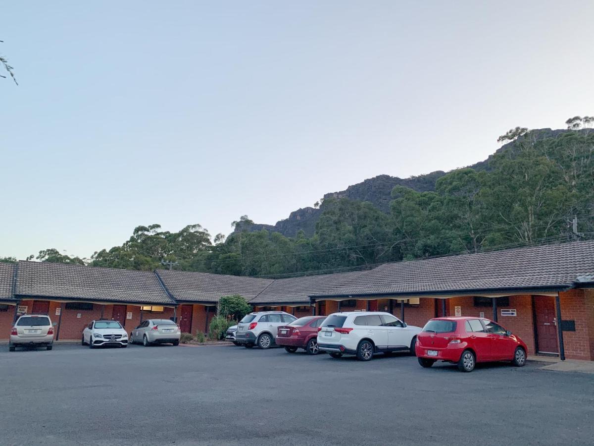 Country Plaza Halls Gap Motel Exterior photo